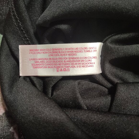 New 2-piece No boundaries black floral sheer lined top with metallic shimmer(XS) - Picture 7 of 9